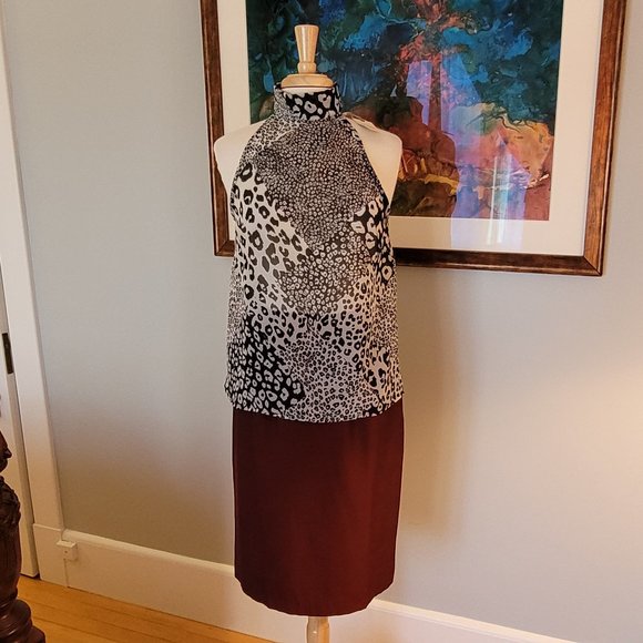 Cranberry Lined Pencil Skirt by Newport News. Size Small/Medium. - Picture 8 of 8